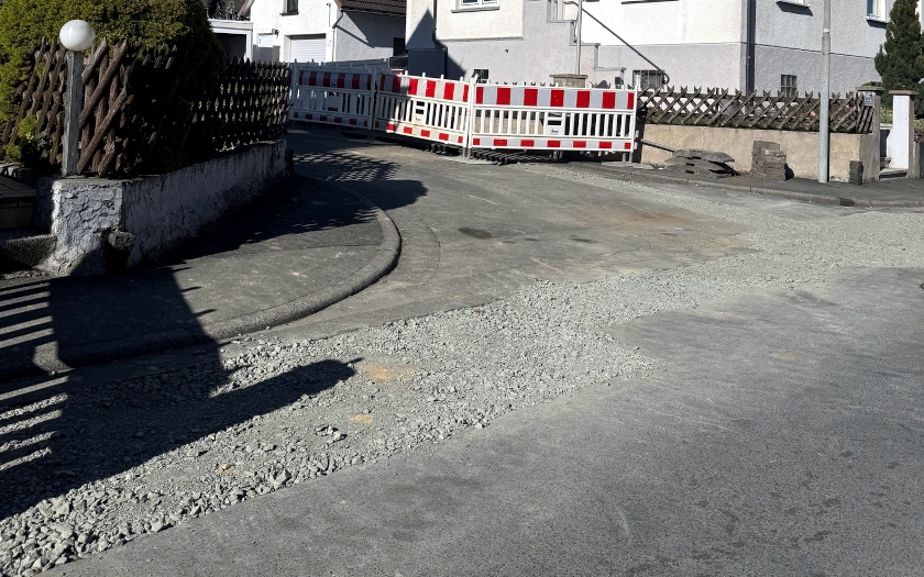 Blick auf eine Kurve der Radrennstrecke in Dautphe